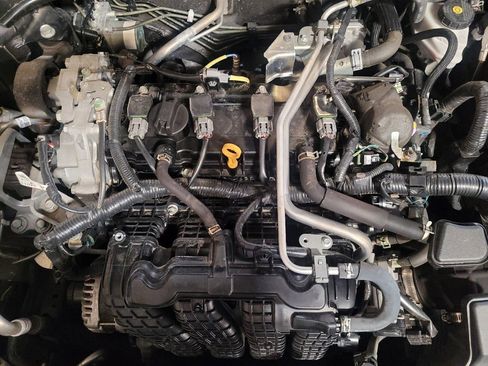 Used 2024 Nissan Altima 2.5 S FWD image 30
