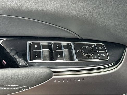 New 2025 Cadillac Lyriq Luxury image 30