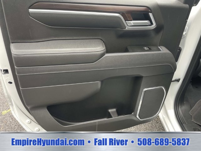 Used 2026 GMC Sierra 1500 SLT AWD/4WD image 18