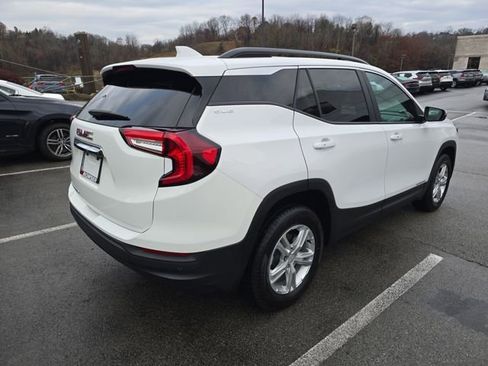 Certified 2023 GMC Terrain SLE w/ Driver Convenience Package image 5