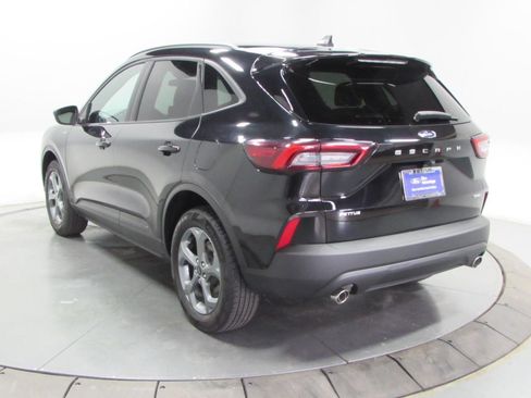 Certified 2025 Ford Escape ST-Line Select AWD/4WD image 5