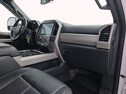 Used 2022 Ford F250 Lariat image 18