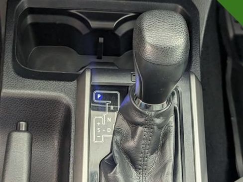 Used 2017 Toyota Tacoma SR5 w/ Tow Package AWD/4WD image 21