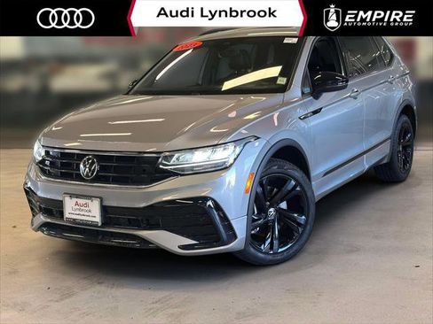 Used 2023 Volkswagen Tiguan SE R-Line image 1