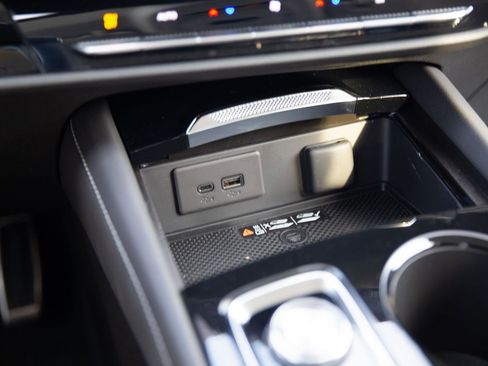 Used 2025 Buick Envision Sport Touring image 15