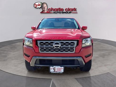 Used 2022 Nissan Frontier SV w/ Technology Package image 8