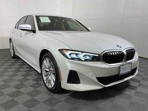 Certified 2023 BMW 330i Sedan w/ Premium Package image 4