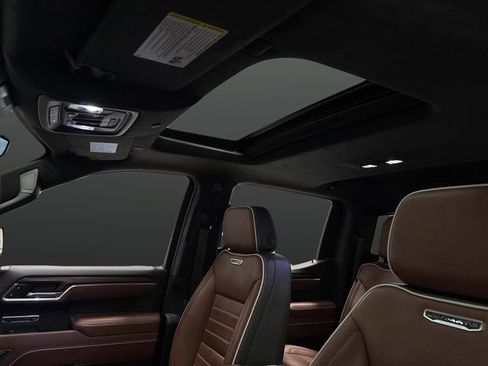 Used 2025 GMC Sierra 1500 Denali Ultimate image 7