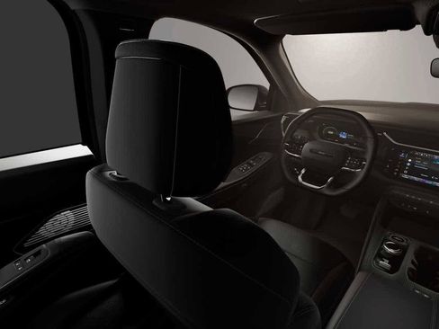 New 2026 Jeep Cherokee Laredo AWD/4WD image 8