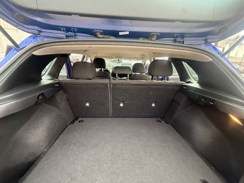 Used 2019 Hyundai Elantra GT FWD image 17