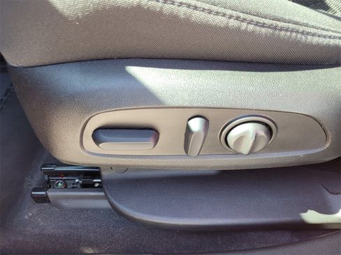 Certified 2022 Chevrolet Blazer LT image 5