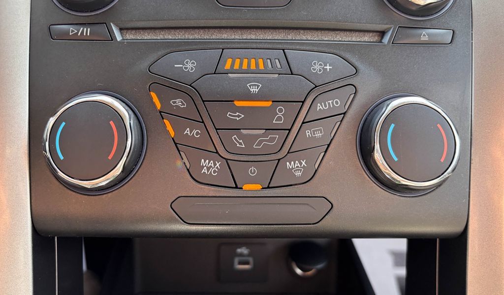 Used 2018 Ford Fusion S FWD image 8