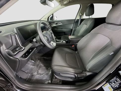 Used 2023 Kia Sportage LX FWD image 19