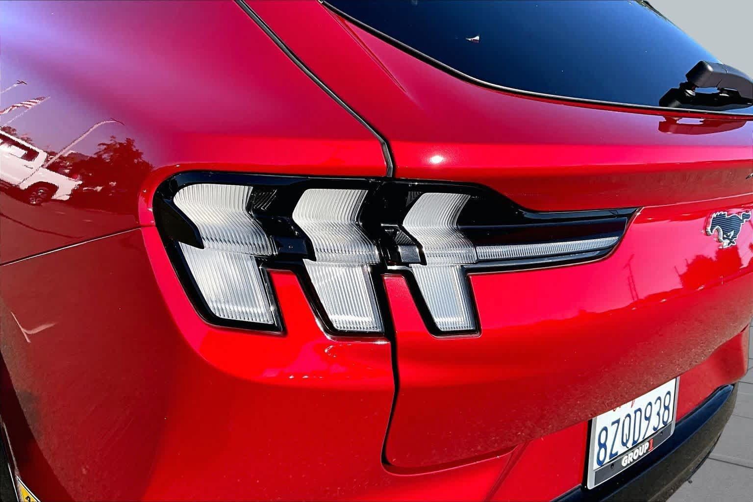 Used 2021 Ford Mustang Mach-E Premium AWD/4WD image 28