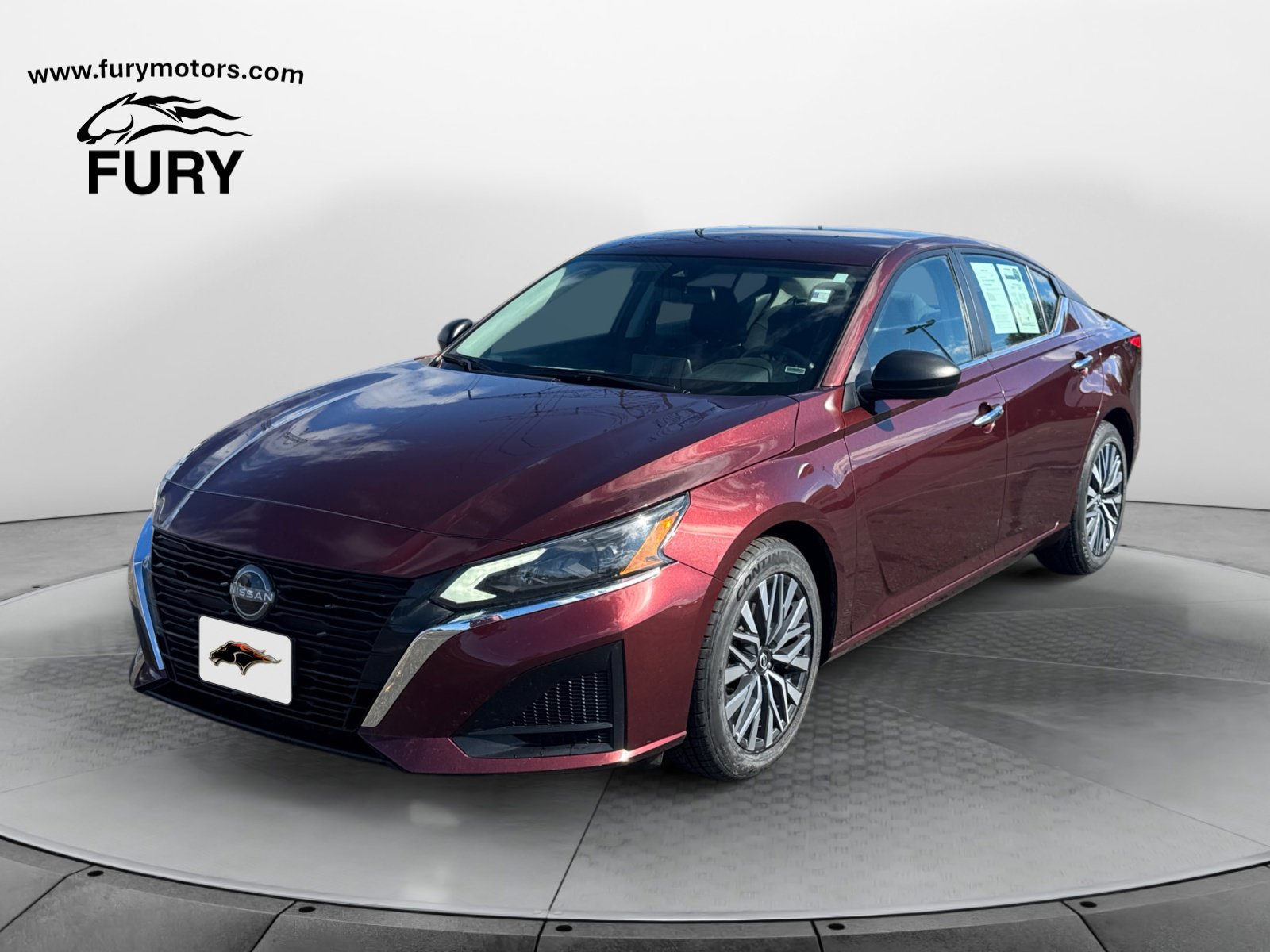 Used 2025 Nissan Altima 2.5 SV FWD image 8