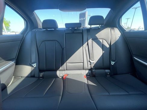Used 2025 BMW 330i Sedan RWD image 29