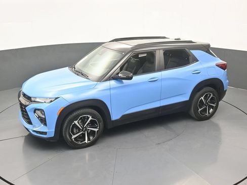 Used 2023 Chevrolet TrailBlazer RS w/ Sun and Liftgate Package FWD image 47