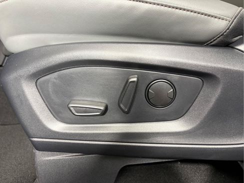 New 2026 Ford Explorer Active w/ Active Comfort Package AWD/4WD image 15