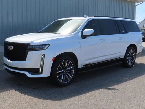 Used 2022 Cadillac Escalade ESV Sport w/ Touring Package AWD/4WD image 10
