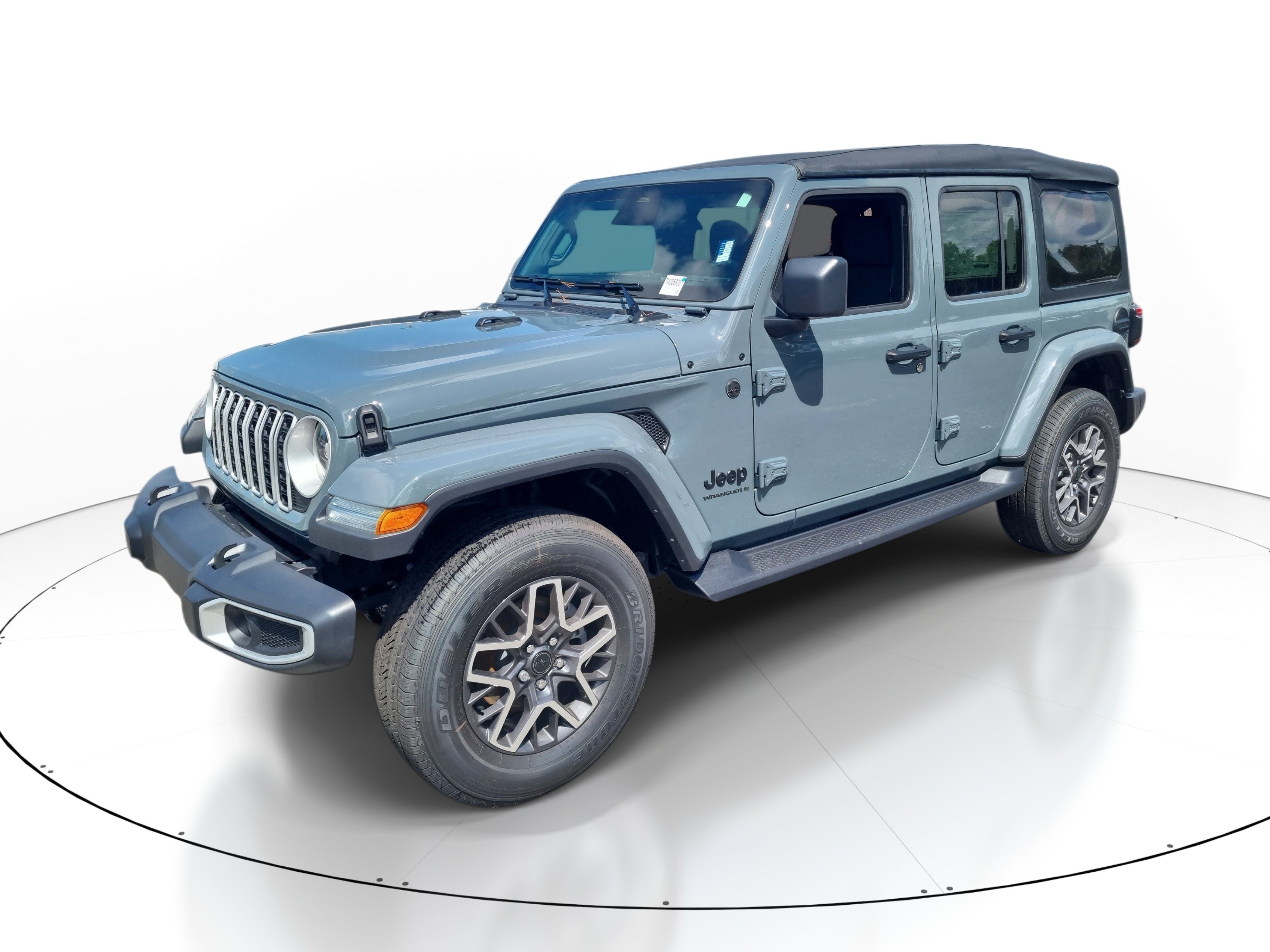 New 2026 Jeep Wrangler Unlimited Sahara AWD/4WD image 3
