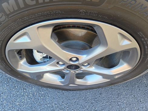 Certified 2025 Ford Escape ST-Line w/ Equipment Group 301A image 8