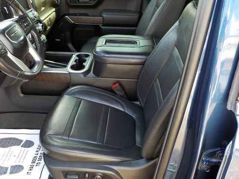 Used 2022 GMC Sierra 1500 Denali w/ Denali Premium Package AWD/4WD image 14