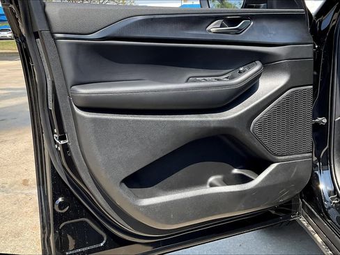 New 2025 Jeep Grand Cherokee L Laredo w/ Luxury Tech Group I image 10