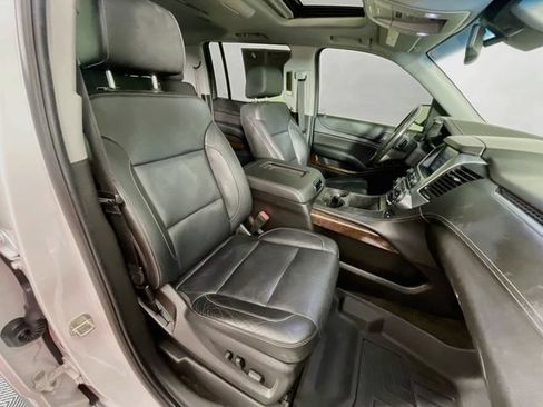 Used 2018 Chevrolet Suburban LT AWD/4WD image 32