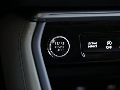 New 2025 Audi Q5 Prestige image 38