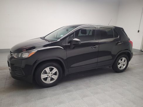 Used 2020 Chevrolet Trax LS w/ Tint and Cruise Package FWD image 2