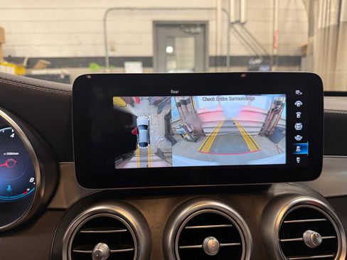 Used 2020 Mercedes-Benz GLC 300 4MATIC Coupe image 29