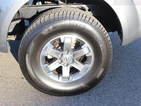 Used 2020 Nissan Frontier PRO-4X w/ Pro-4x Utility Package image 29