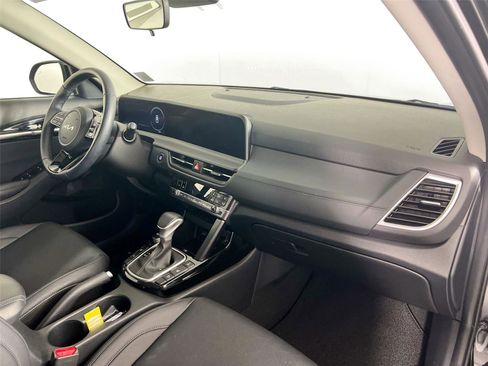 Used 2024 Kia Seltos EX image 30