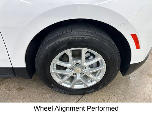 Used 2022 Chevrolet Equinox LT FWD image 17