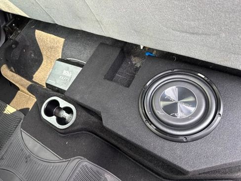 Used 2017 RAM 1500 Express RWD image 15