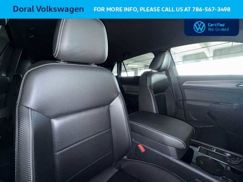 Used 2023 Volkswagen Atlas Cross Sport SE w/ Black Wheel Package FWD image 27