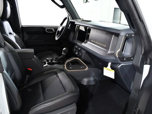 New 2026 Ford Bronco Badlands AWD/4WD image 10