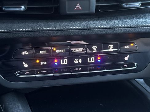 Used 2022 Buick Envision Preferred image 29