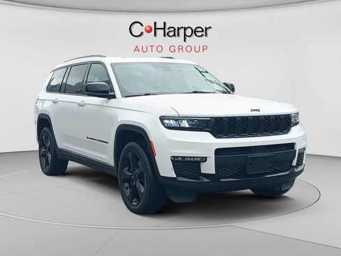 Used 2023 Jeep Grand Cherokee L Limited w/ Black Appearance Package AWD/4WD image 1