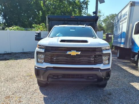 Used 2024 Chevrolet Silverado 3500 W/T w/ WT Convenience Package AWD/4WD image 2