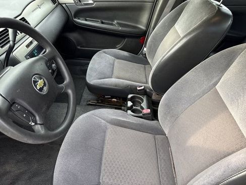 Used 2011 Chevrolet Impala Police FWD image 11