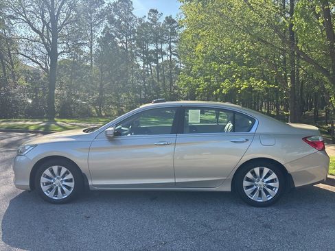Used 2014 Honda Accord EX-L image 2