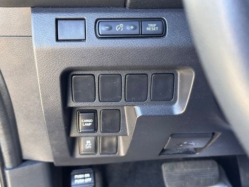 Used 2022 Nissan Frontier S image 27