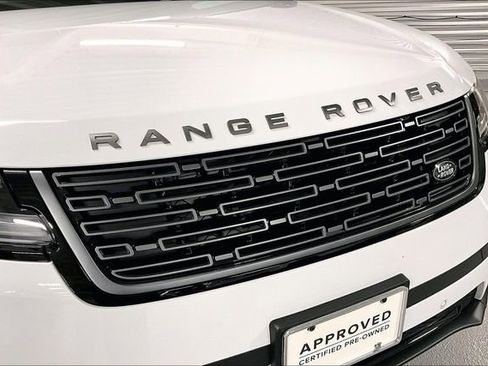 Certified 2025 Land Rover Range Rover Velar S image 31