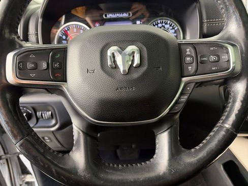 Used 2019 RAM 1500 Laramie image 16