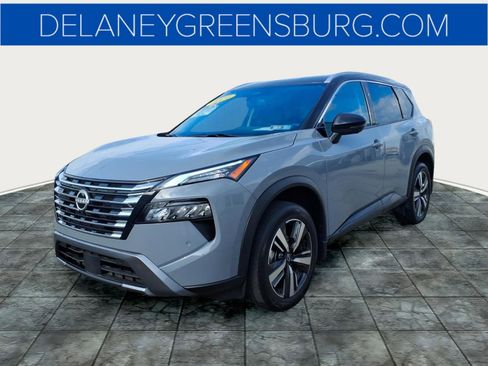 Used 2024 Nissan Rogue SL AWD/4WD image 7