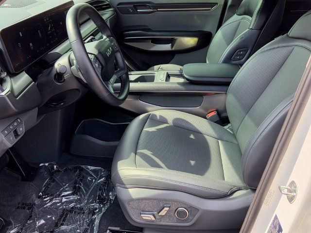 Used 2024 Kia EV9 Light Long Range RWD image 10