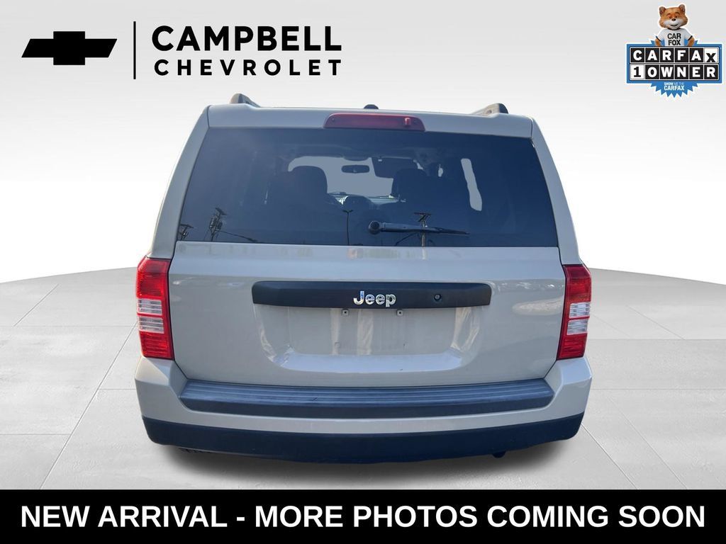 Used 2016 Jeep Patriot Sport FWD image 4