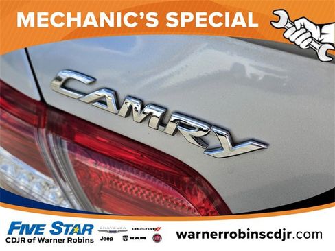 Used 2011 Toyota Camry SE image 11