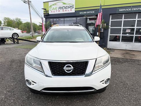 Used 2013 Nissan Pathfinder Platinum image 2